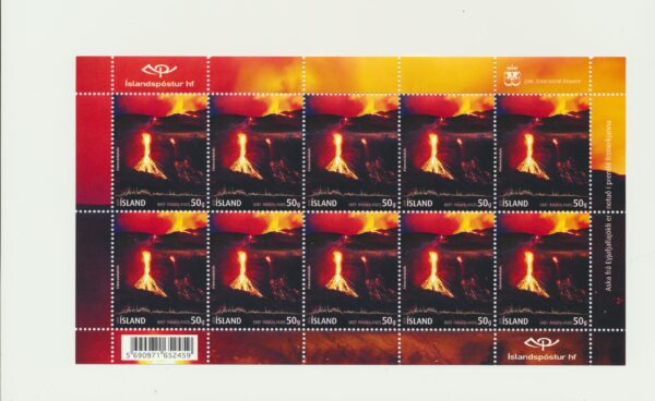 Iceland a full sheet  UM / NH Mint