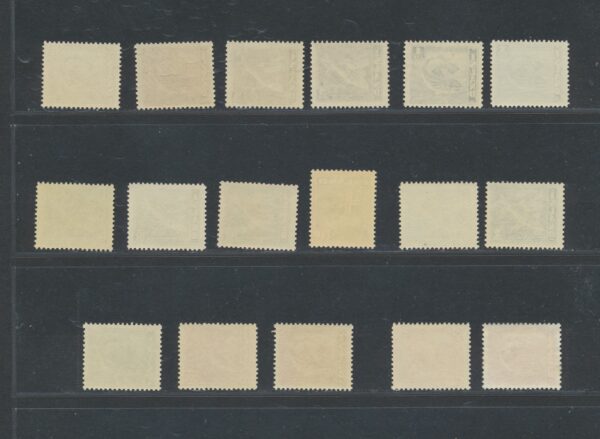 Fishes and Icelands Flag from 193 1945. NH Mint . Both perfs: 14 x 14 and 14 x 13.5 - Image 2